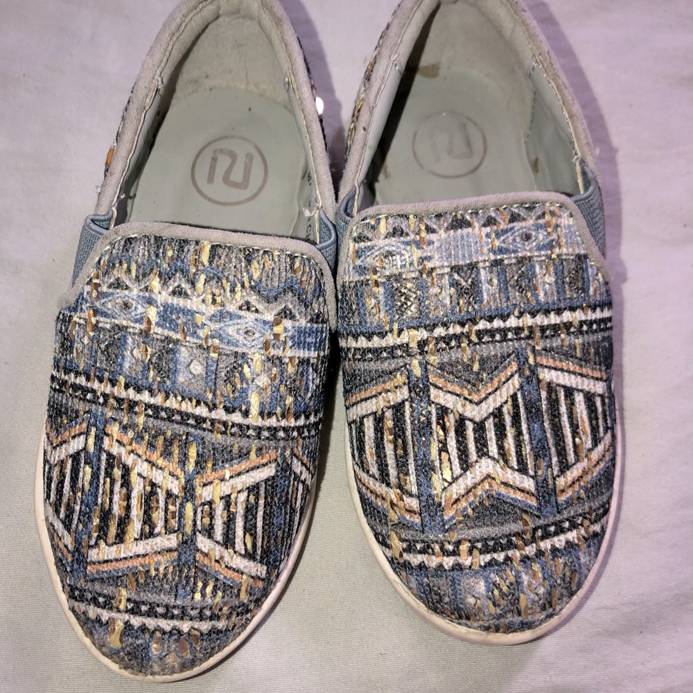Aztec gold Esmeralda flat